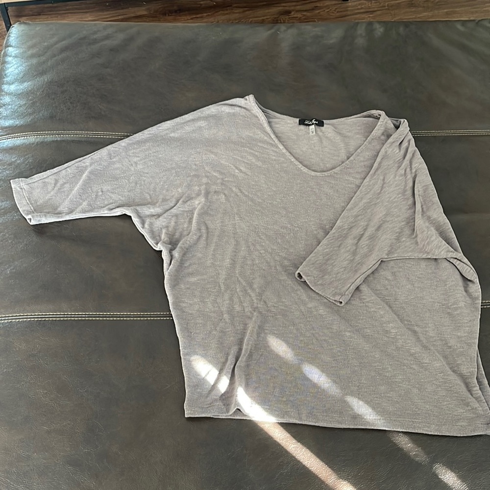 Dress up tee